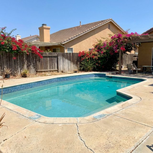 Sample photo: Pool deck
